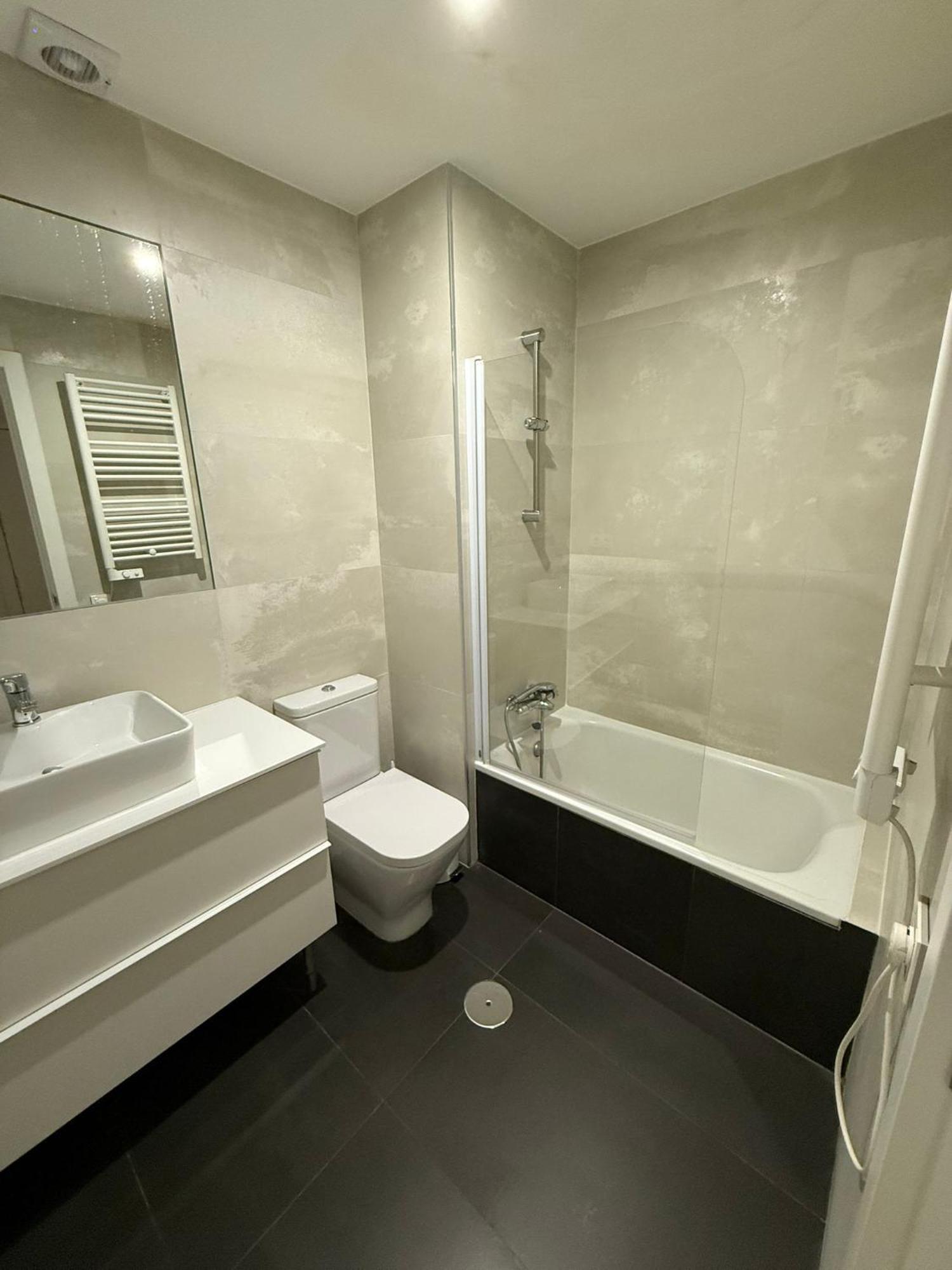 To Room Madrid Castellana Esterno foto