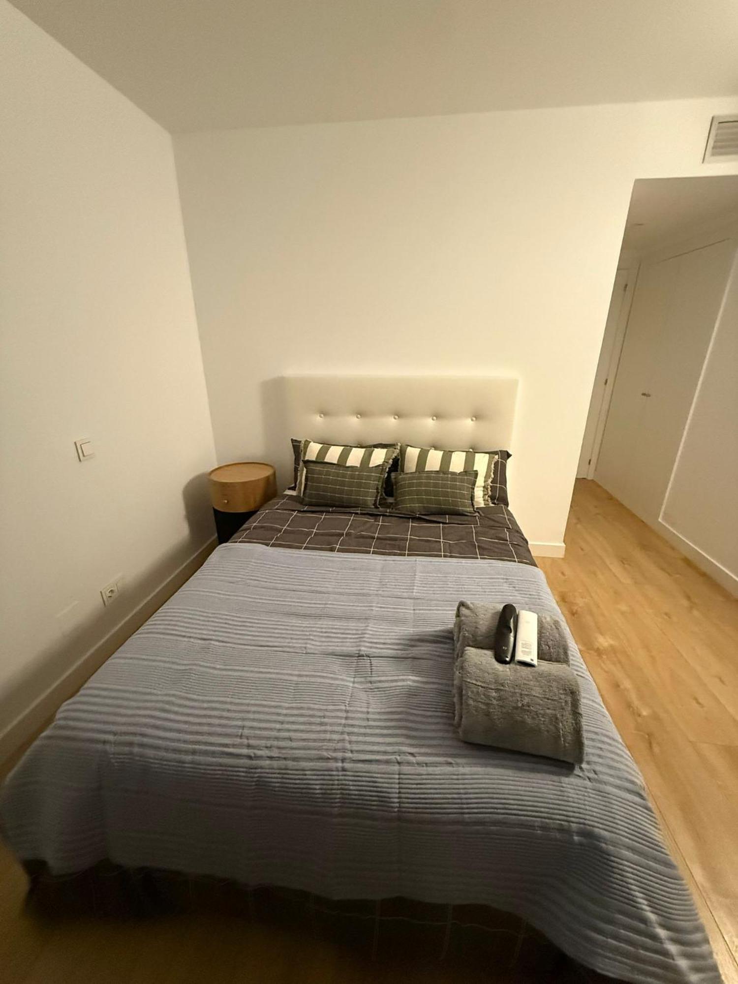 To Room Madrid Castellana Esterno foto