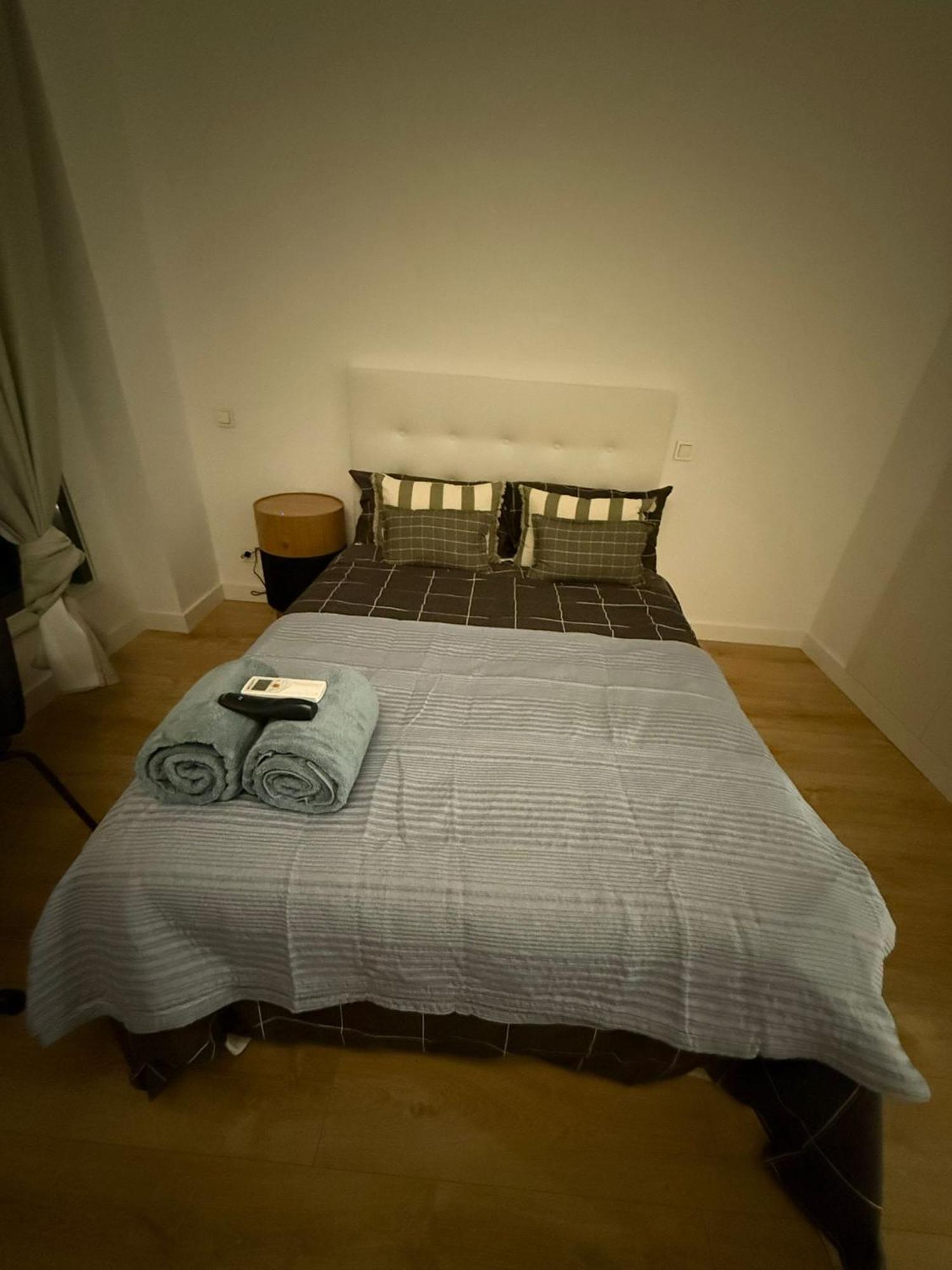 To Room Madrid Castellana Esterno foto