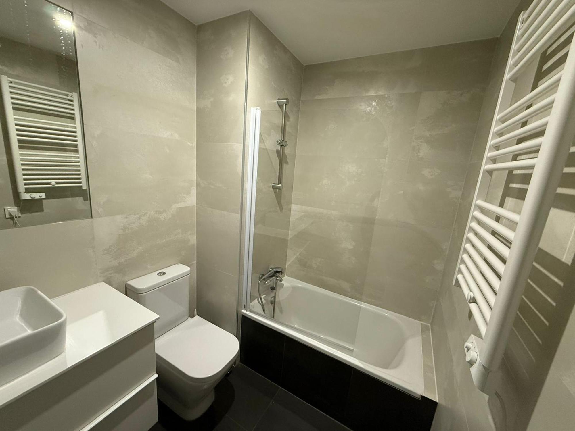 To Room Madrid Castellana Esterno foto